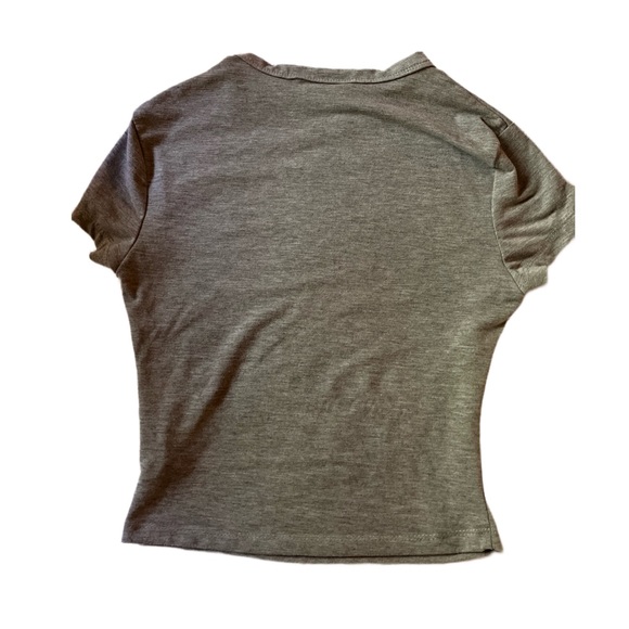 Urban outfitters grey fitted tshirt - Picture 2 of 2